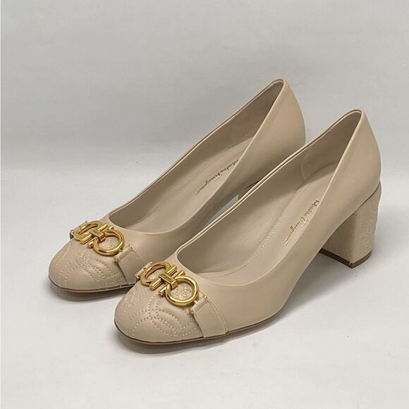Ferragamo Garda Gancini Leather Pumps size 10 - Picture 1 of 12